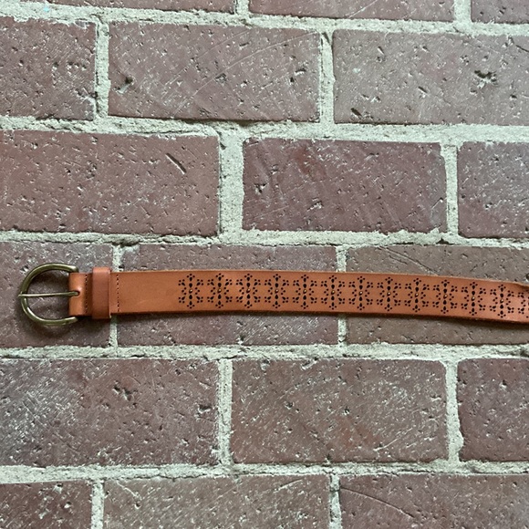Lucky Brand Leather Belt - Picture 6 of 16